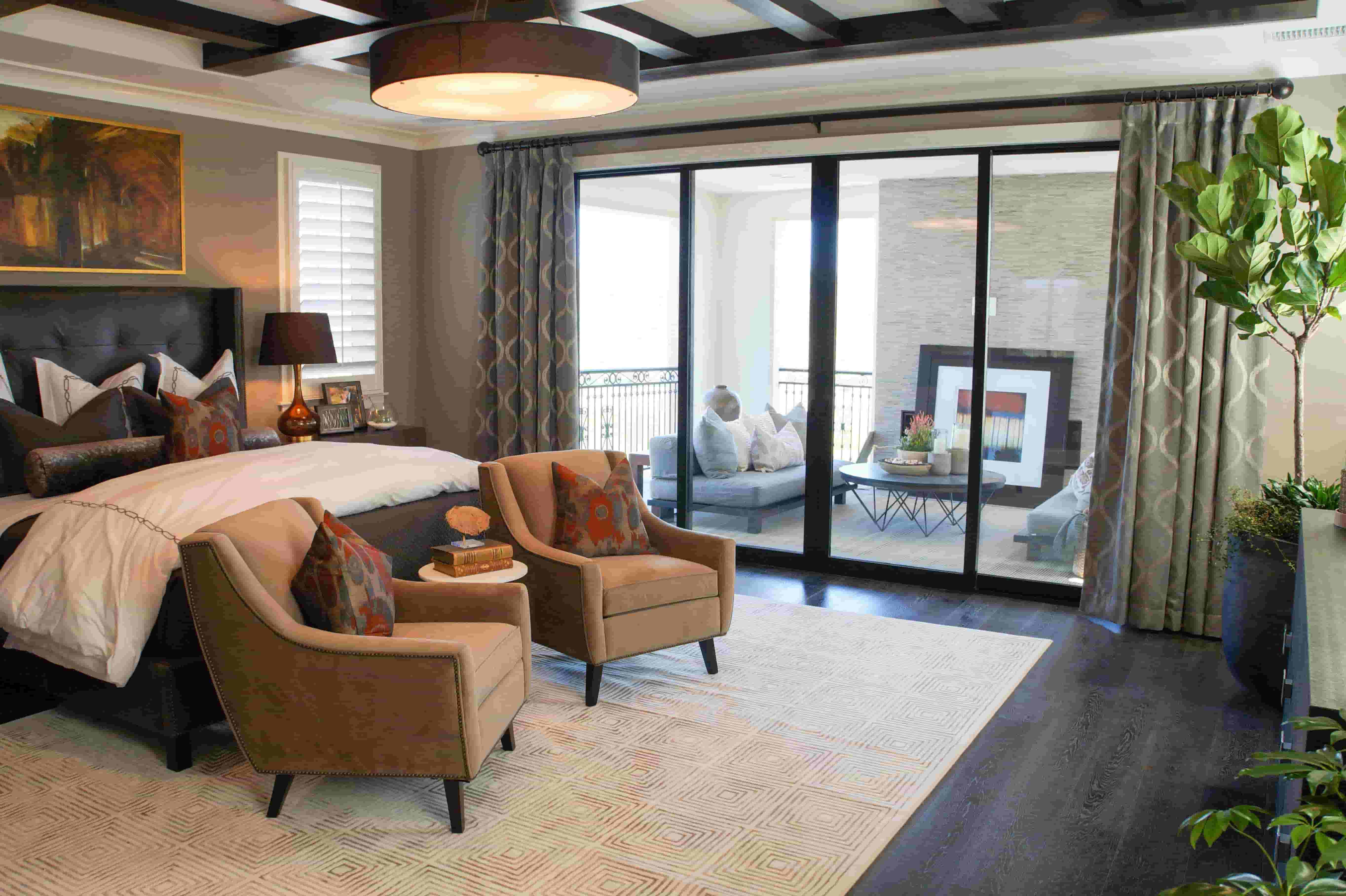 Habitación principal llena de confort